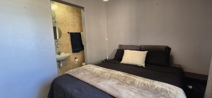 2 Bedroom Property for Sale in Parklands Western Cape